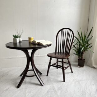 丸いダイニングテーブルのメリットデメリット