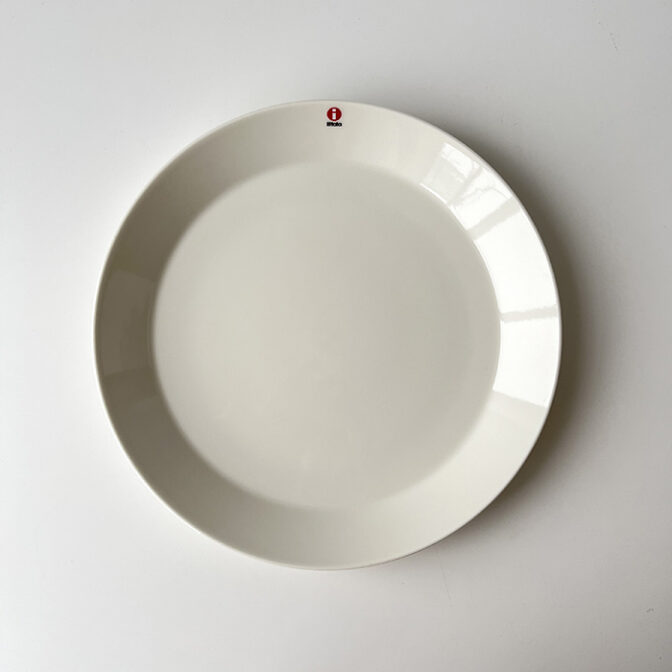 イッタラ ティーマ プレート 17cm ホワイト